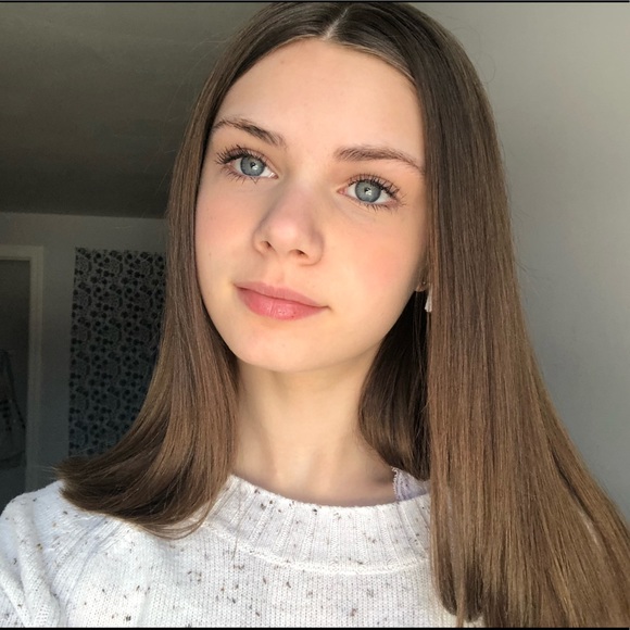 caitlinhendersn